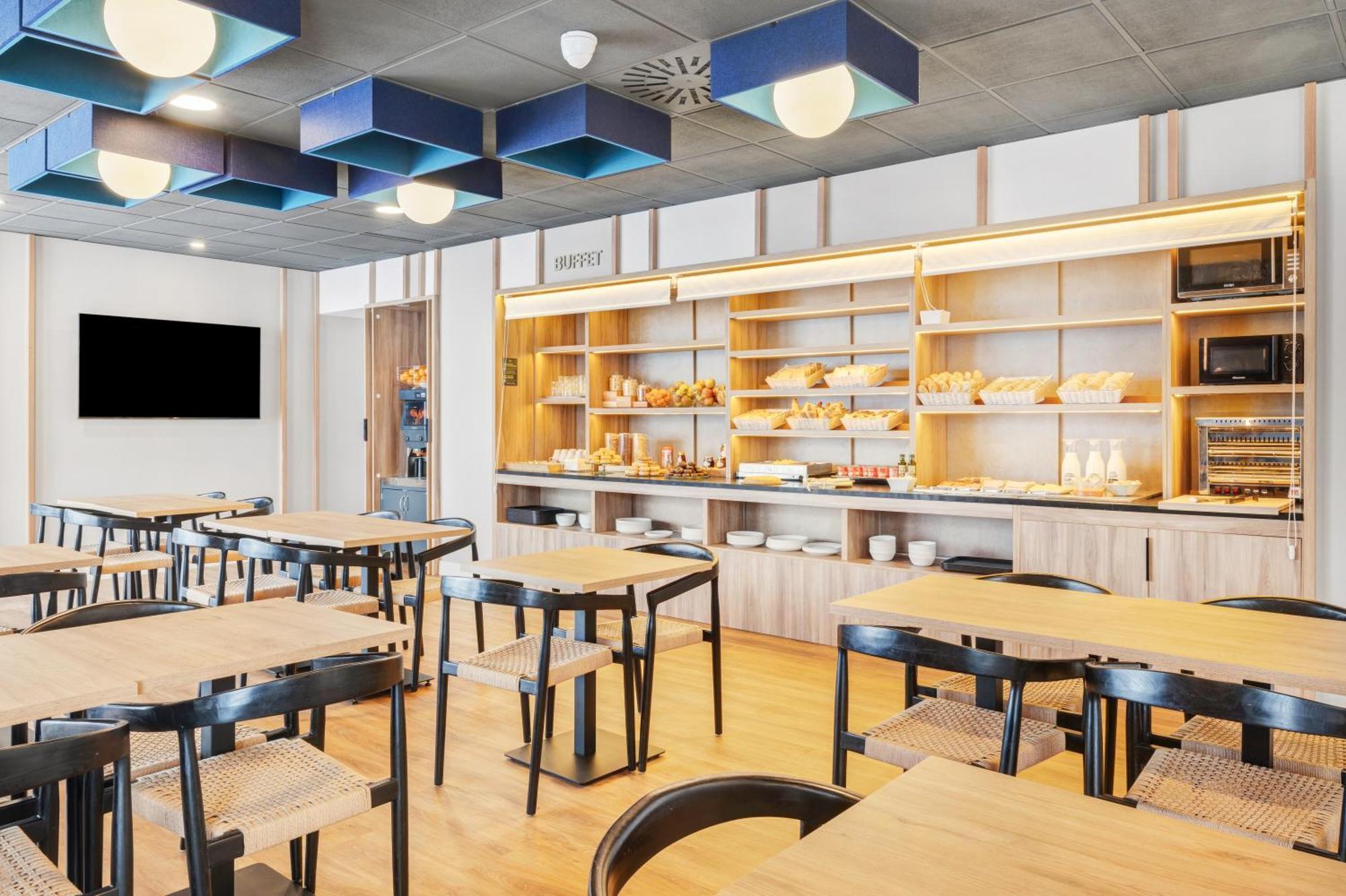 马德里洛扎斯住宿加早餐酒店 拉斯·罗萨斯·德·马德里 外观 照片