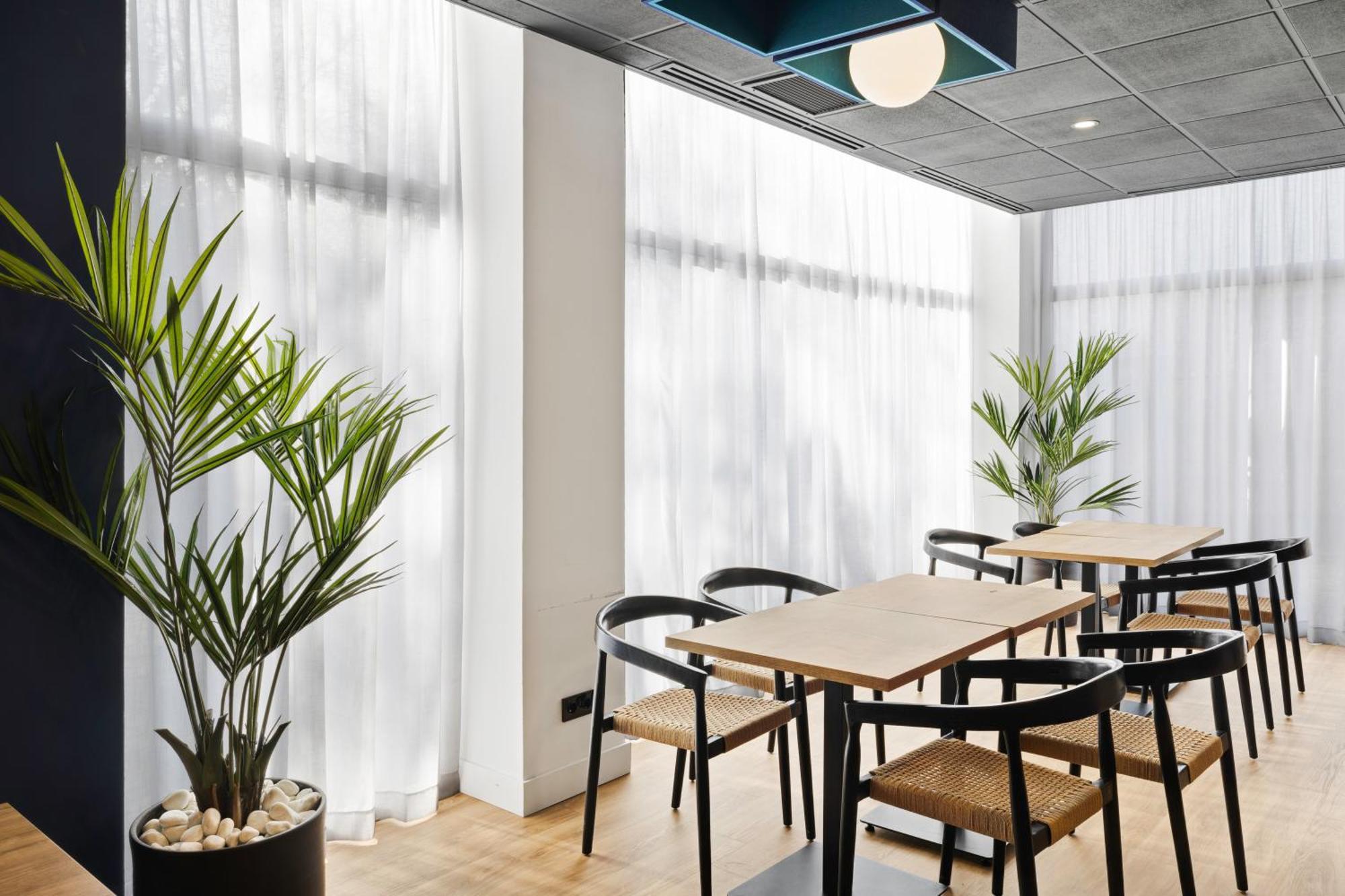马德里洛扎斯住宿加早餐酒店 拉斯·罗萨斯·德·马德里 外观 照片